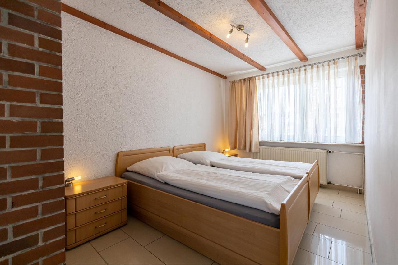 ארפורט Hotel Garni " Am Domplatz" מראה חיצוני תמונה
