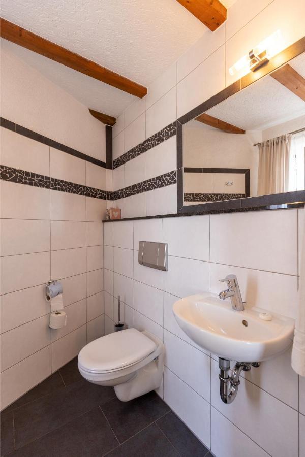 ארפורט Hotel Garni " Am Domplatz" מראה חיצוני תמונה