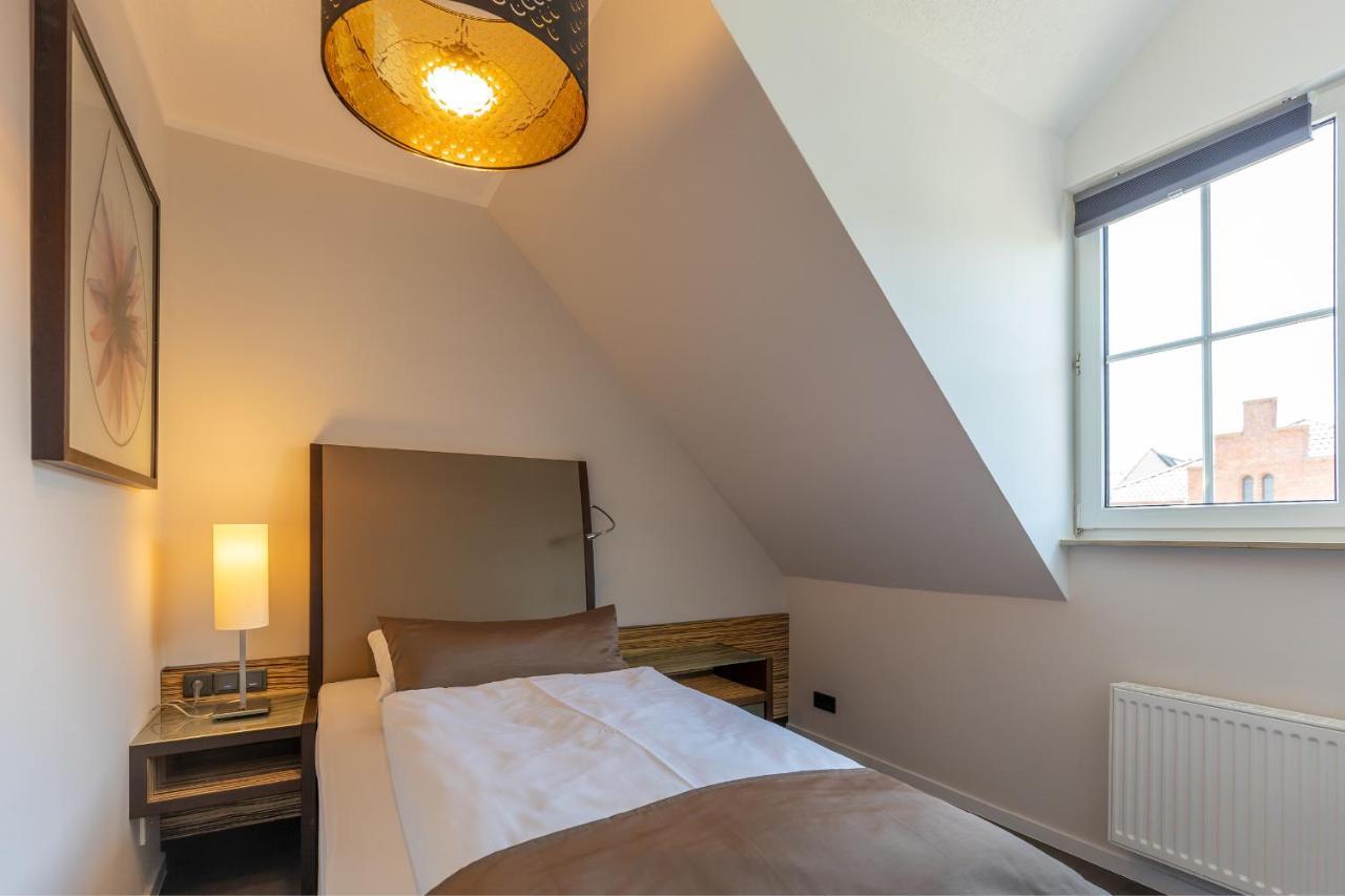 ארפורט Hotel Garni " Am Domplatz" מראה חיצוני תמונה