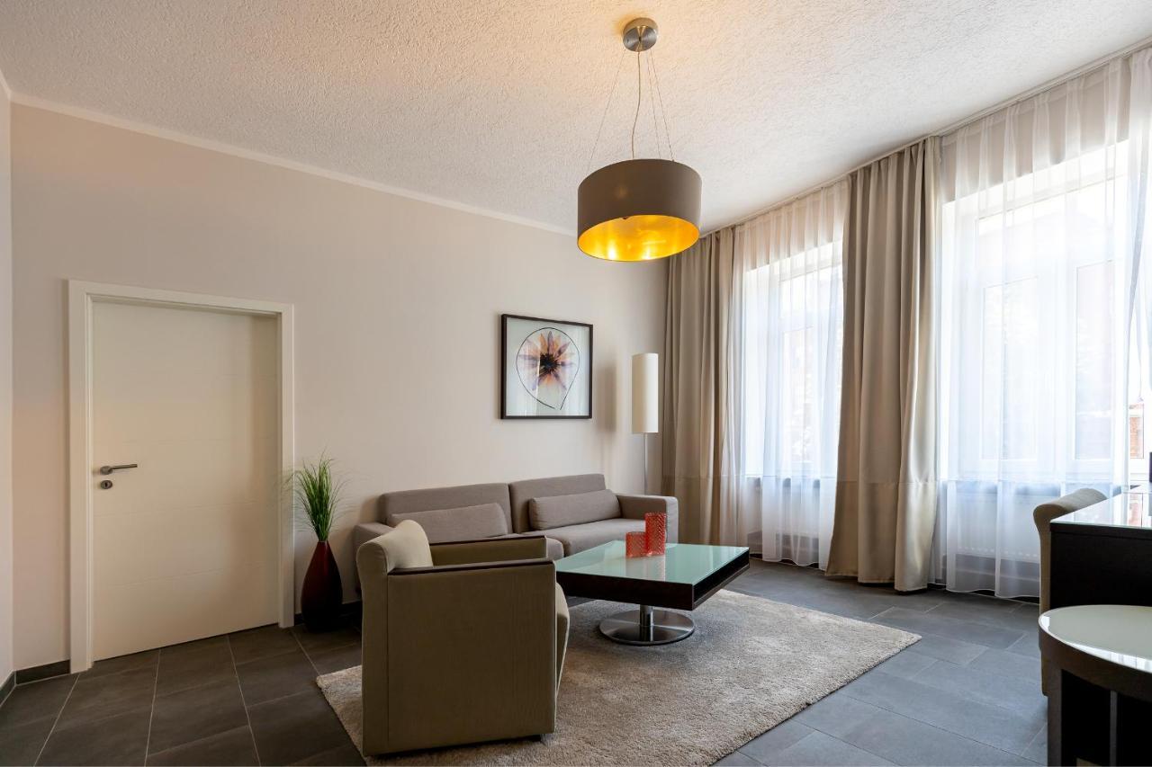 ארפורט Hotel Garni " Am Domplatz" מראה חיצוני תמונה