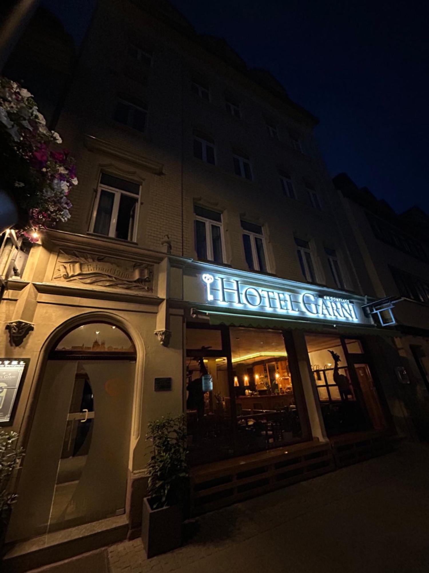 ארפורט Hotel Garni " Am Domplatz" מראה חיצוני תמונה
