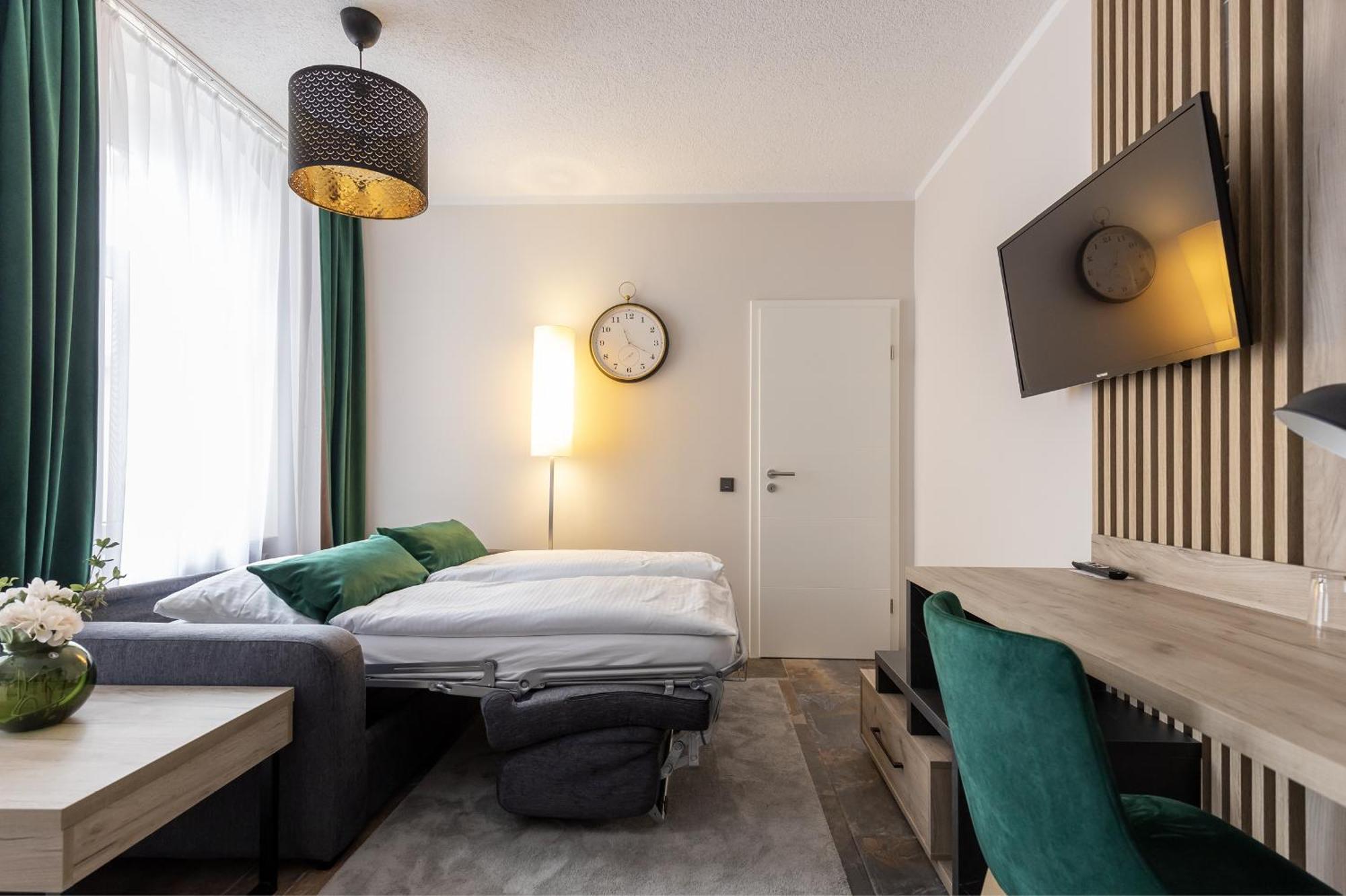 ארפורט Hotel Garni " Am Domplatz" מראה חיצוני תמונה